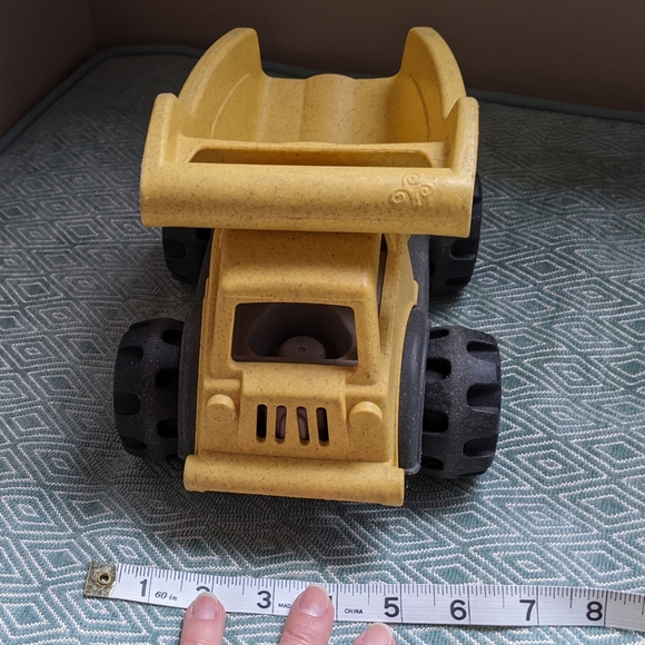 Sprig Toys Eco Dump Truck - Picture 9 of 10